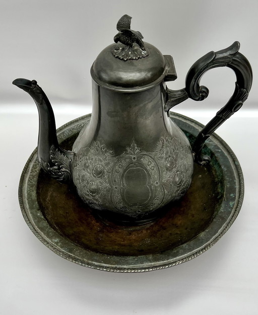 Antikes Zinn-Set mit Schale und Kanne, fein graviert, ca. 19. Jh.