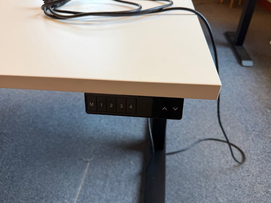 Image 1 of Two sit-stand desks, electrically adjustable, 2-motor, Bosch