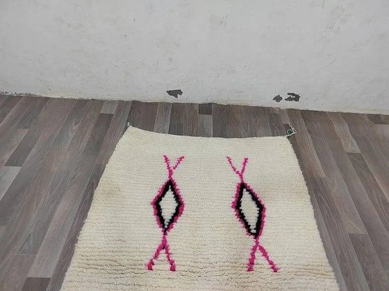 White Berber rug with decoration, 250cm x 150cm – Rugs & carpets, Wool (photo 5 of 10)