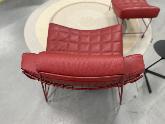 Image 1 of Leolux Volare Fauteuil met voetenbank rood leer 