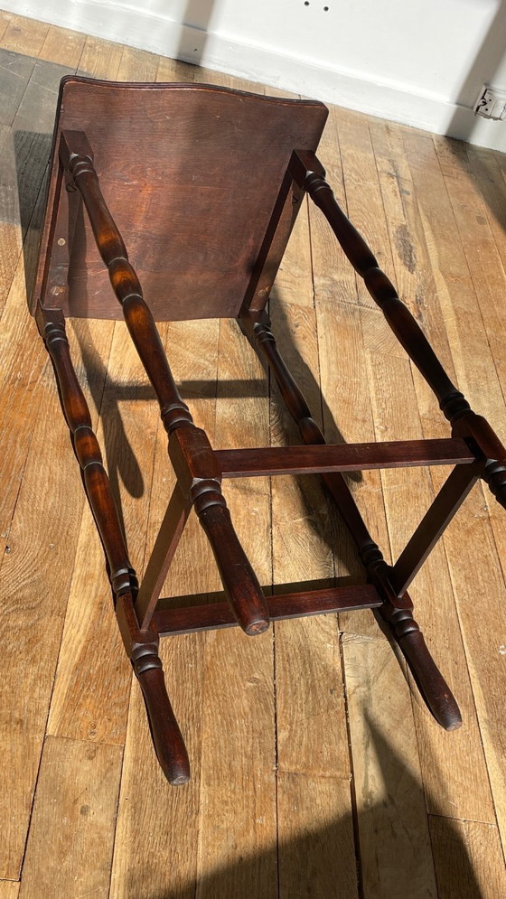 Image 1 of Comodino alto in stile legno tornito