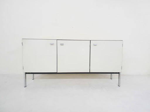 Buffet Pierre Guariche pour Meureop