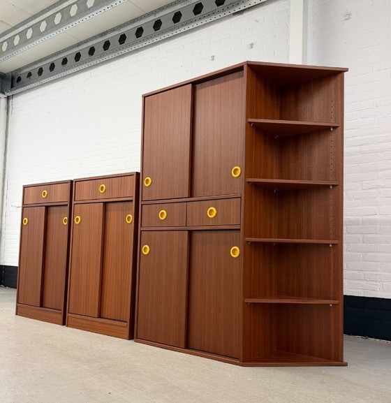 Image 1 of Meuble mural vintage Dycker en 3 pièces