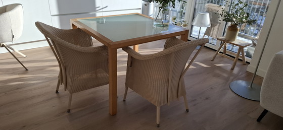 Image 1 of (Ontbijt)tafel - hout met melkglas