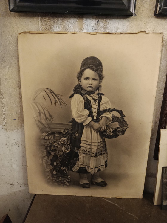 Image 1 of UNIQUE! XL charcoal drawing, antique, circa 1900, portrait of a girl with a fruit basket