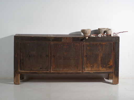 Buffet bas chinois ancien en bois massif – Chine, circa 1930