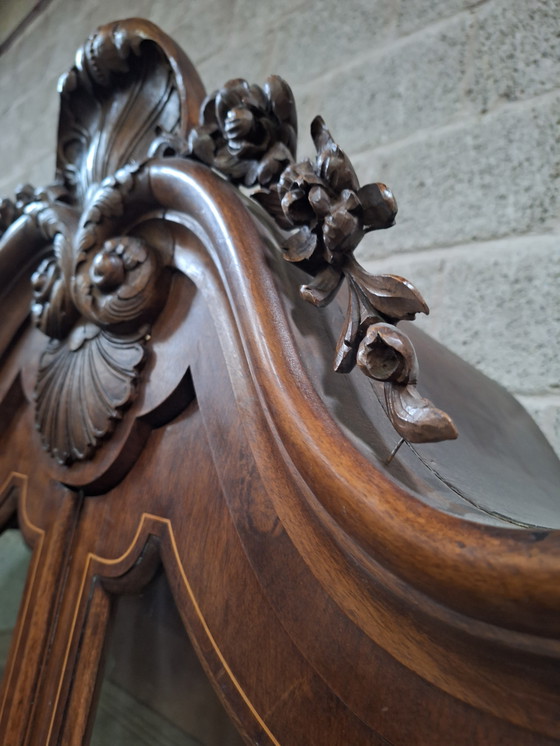 Image 1 of Vetrina in noce del XIX secolo