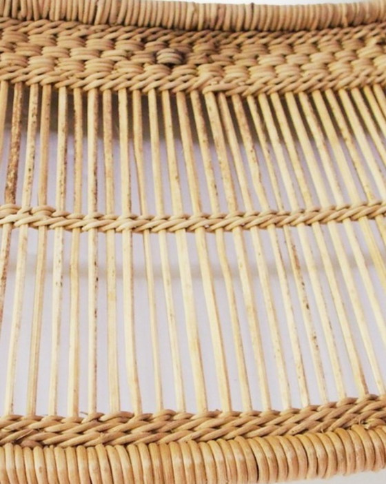 Image 1 of Specchio ovale in rattan vintage fatto a mano