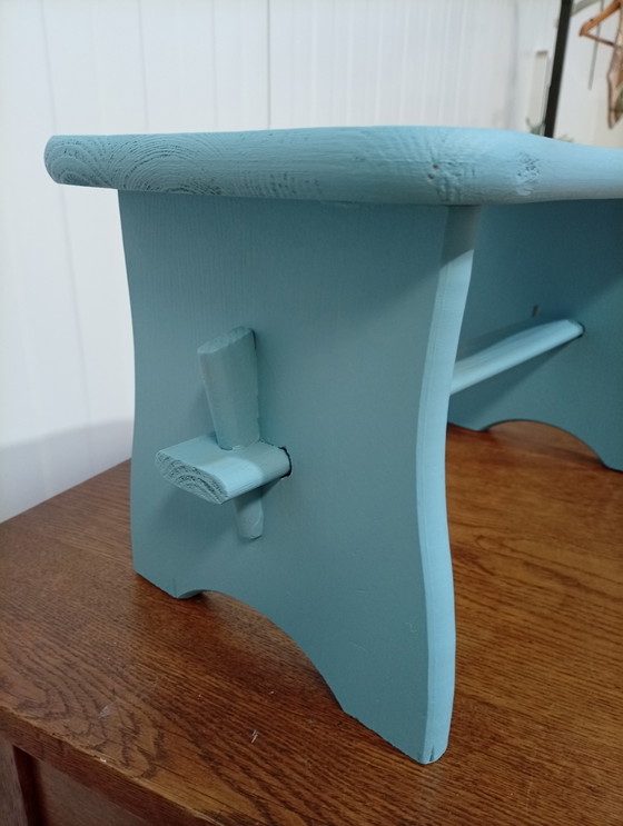 Image 1 of Reposapiés