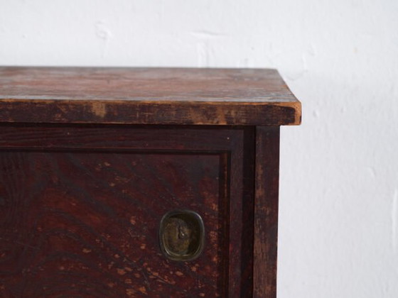 Antico mobile da tè giapponese (cha tansu) con ante scorrevoli in vetro – Periodo Taisho–Showa (c.1920–1950) (photo 37 of 40)