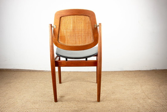 Image 1 of Série de 6 chaises Danoises en Teck, Cannage et Cuir, modèle FD 187 par Arne Vodder pour France & Son 1956.