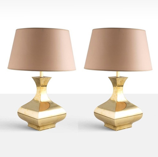 Hollywood regency set of 2 brass table lamps mod. Piramide, High Society Italy 1970s