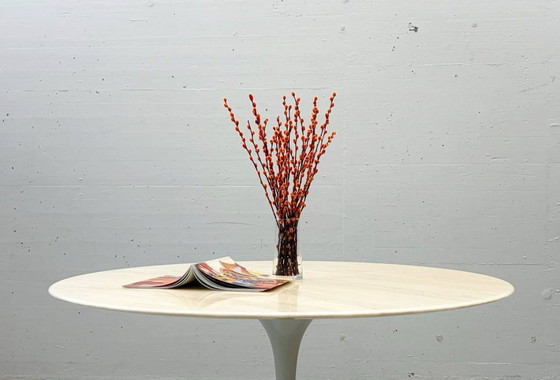 Image 1 of Primera serie de la mesa Tulip de Eero Saarinen para Knoll International, 1956