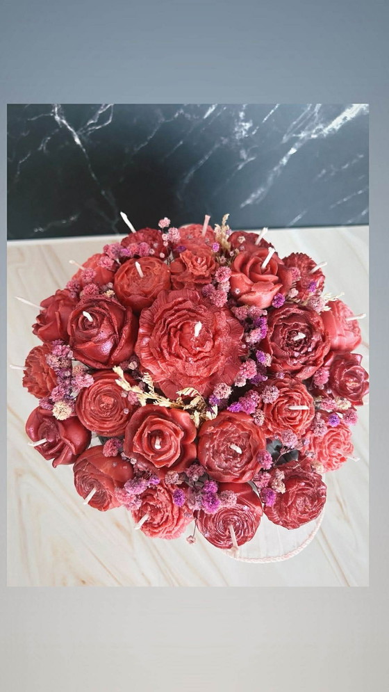 Image 1 of Candle bucket