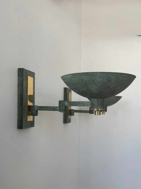Set van twee vintage verstelbare messing wandlampen met groene bronzen patina, Frankrijk, 1970 – Brass (photo 4 of 7)