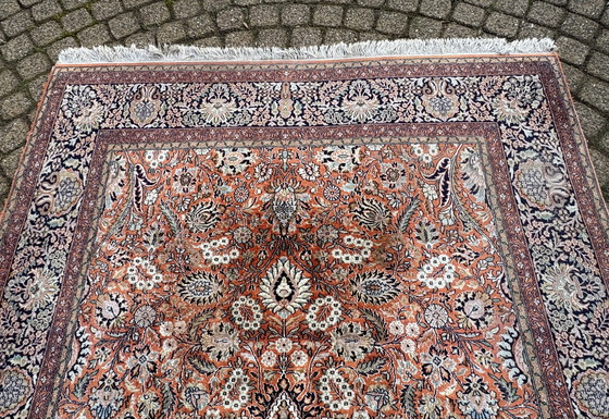Image 1 of Persian rug (carpet)