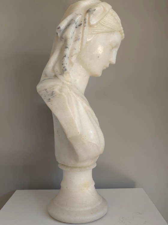 Imponente Busto de Mármol "Angelica Maria" – Luciano (56 cm) – Esculturas, Marble (photo 12 of 15)