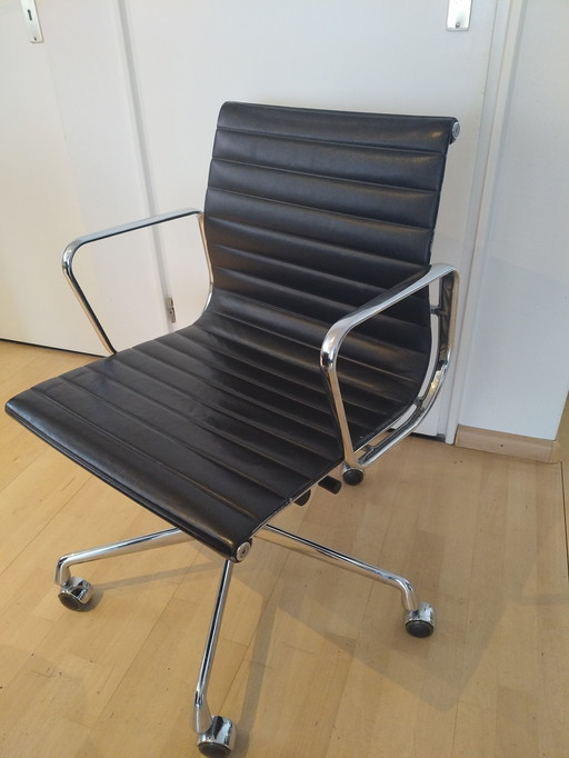 Silla de oficina Gay Aulenti (Pipistrella)