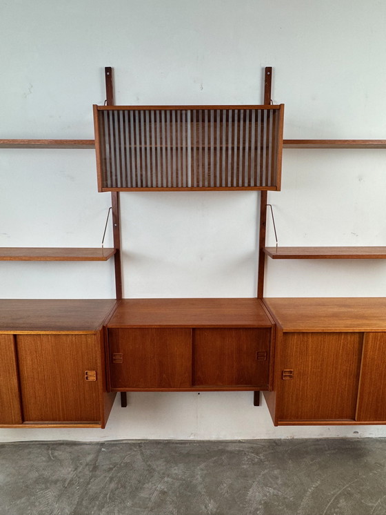 Image 1 of Sistema di pareti in teak danese: design scandinavo senza tempo