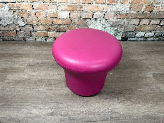 Artifort Mushroom Pouf – Fuchsia Leather | Pierre Paulin – Footstools & poufs (photo 6 of 8)