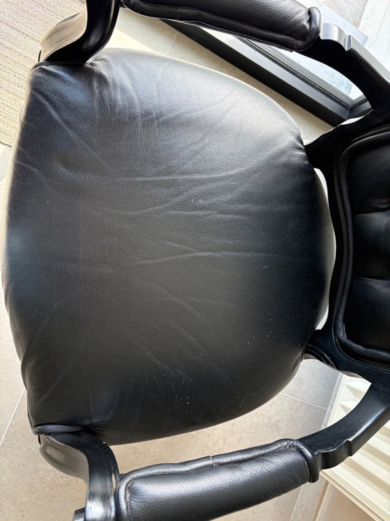 Zwarte Lederen Fauteuil – Leather, Wood (photo 4 of 5)