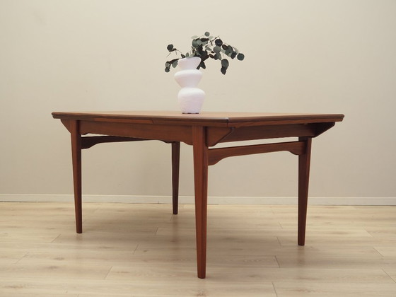 Image 1 of Table en teck, design danois, années 1970, production : Danemark