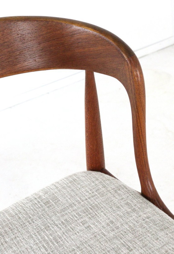 Image 1 of Set 10 Johannes Andersen voor Uldum mobelfabrik stoelen vintage 