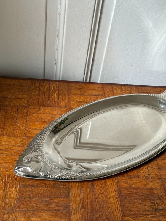 Image 1 of Bandeja de metal plateada para pescado