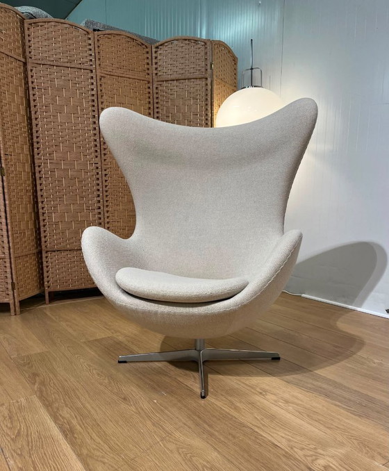 Image 1 of Fritz Hansen Egg Chair Fauteuil Nieuwstaat + Certificaat