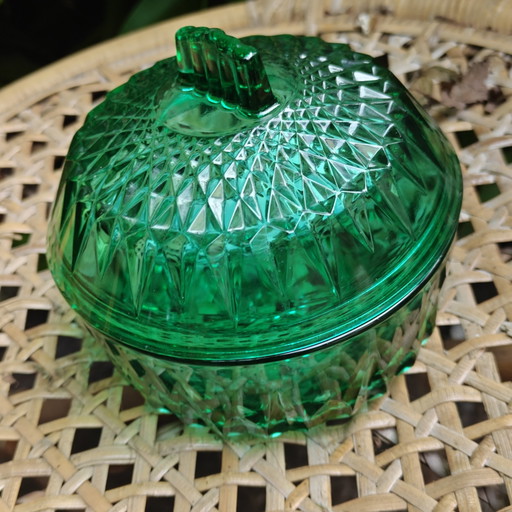 Bonbonnière vintage de cristal verde esmeralda Arcoroc France – Motivo de diamantes (década de 1970)