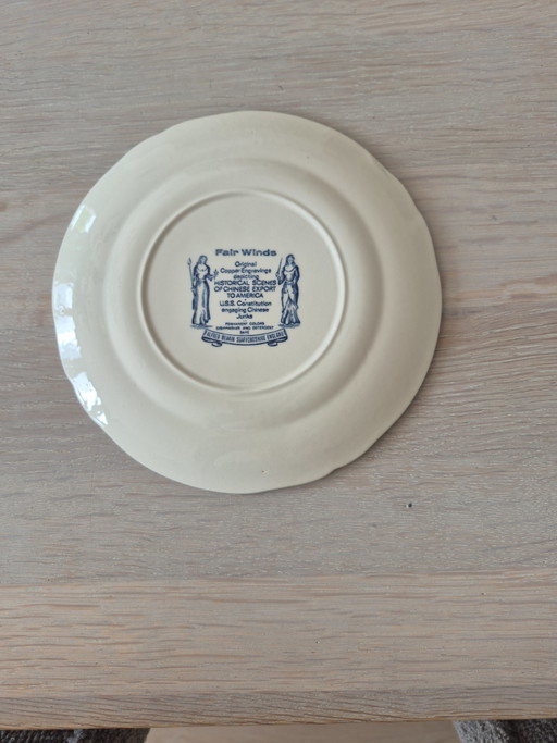 12 fair Winds bordjes blauw wit allemaal puntgaaf op elk bordje dezelfde afbeelding. Prijs is per bordje. Graag ophalen!
