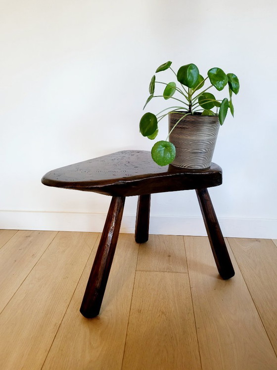 Image 1 of Boomstam massief houten bijzettafeltje of zitbankje, landelijke stijl, brutalist , jaren 60