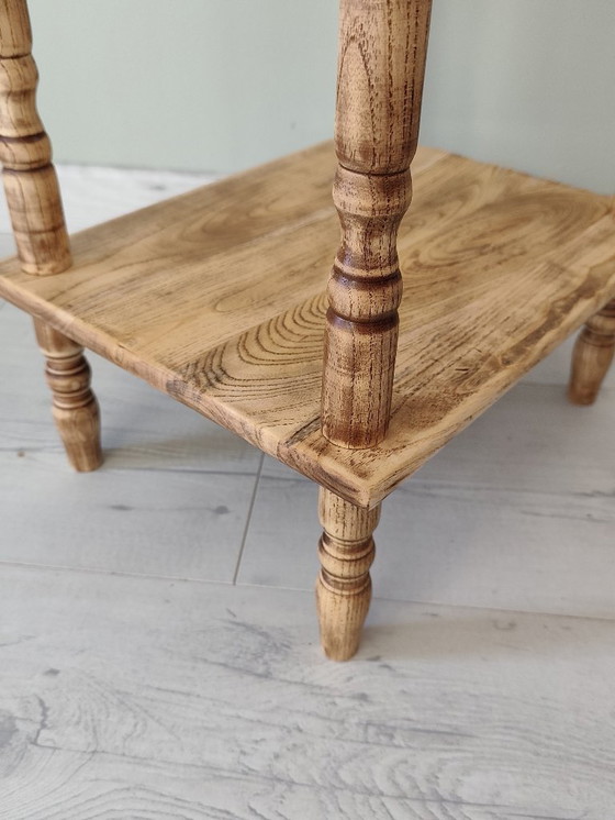 Image 1 of Tavolino laterale in legno massello