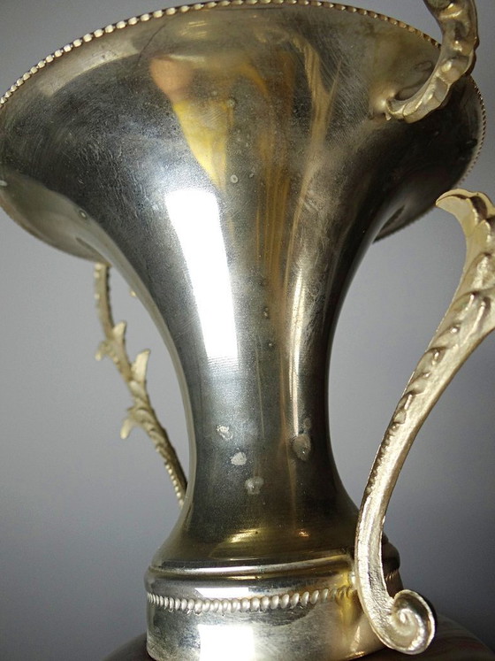 Image 1 of Grote decoratieve cassolette van onyx en verguld metaal, Italië, jaren 60-70.