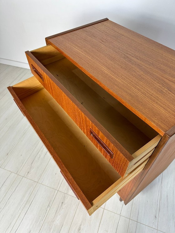 Vintage Minimalistic Mid-Century Danish Teak Dresser Chest of Drawers, 1960s – Wood (photo 6 of 8)