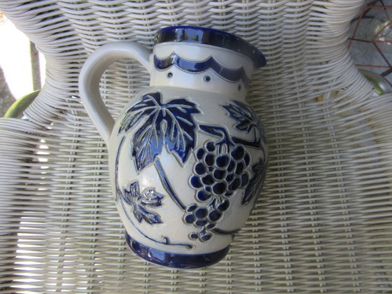Traditioneller Steingutkrug mit Herstellermarke – Tischdekoration, Ceramic, Stone (photo 7 of 7)