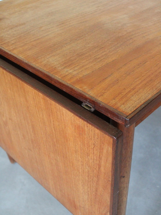 Vintage Danish extendable dining table in teak with leaves – Wood (photo 10 of 11)