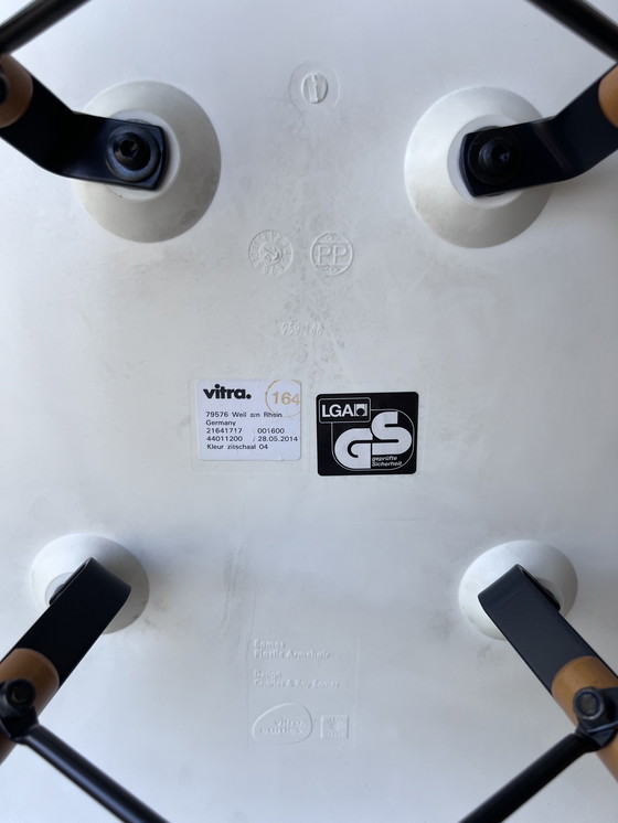 Image 1 of 2x Eames Daw stoelen wit