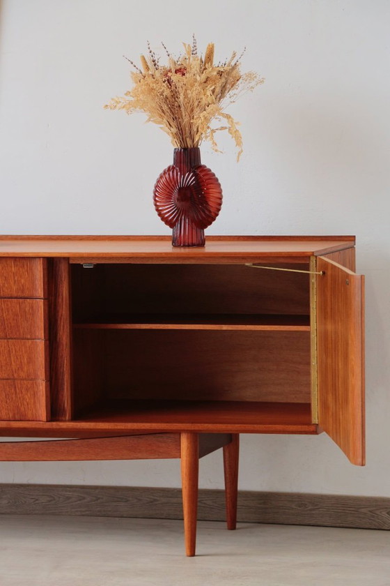 Image 1 of Aparador - White & Newton