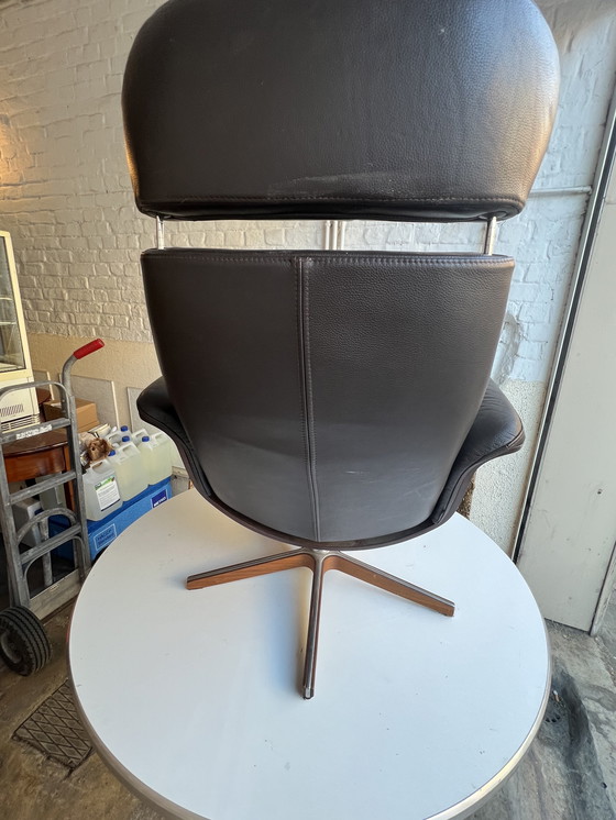 Image 1 of Poltrona, scrivania, pelle e legno. Design ￼