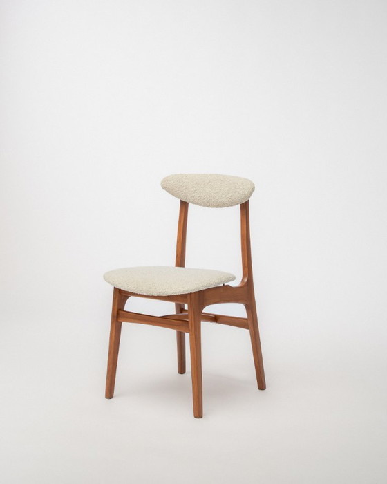 Image 1 of Vintage Mid-Century Dining Chair by Rajmund Hałas – Expertly Restored Vintage Piece