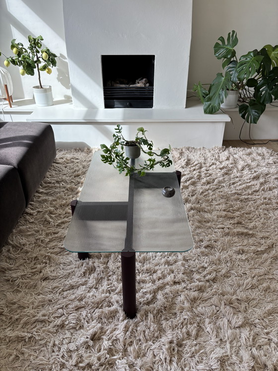 Image 1 of KOB Table Noo.ma, Wine Red, Ribbed Glass, Wooden Base