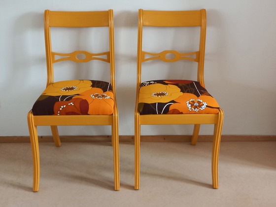 Image 1 of 2 chaises de salle à manger vintage