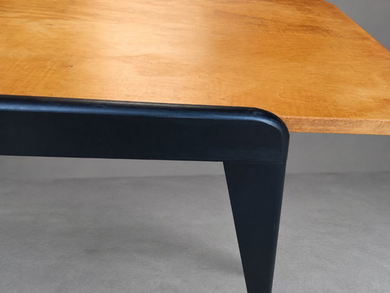 Belgischer Mid-Century Couchtisch im Stil von Alfred Hendrickx – Couchtische, Wood (photo 5 of 5)