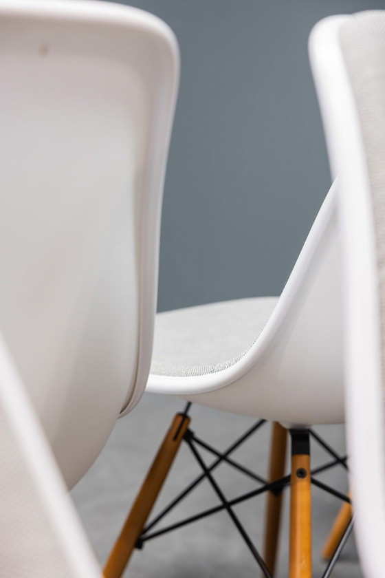 Eames DSW Stühle, 8x – Vitra, Esszimmerstühle, Andere (photo 8 of 12)