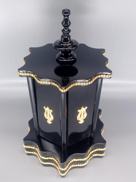 Image 1 of cave ou manège à cigares en forme de kiosque d'époque Napoléon III XIXème