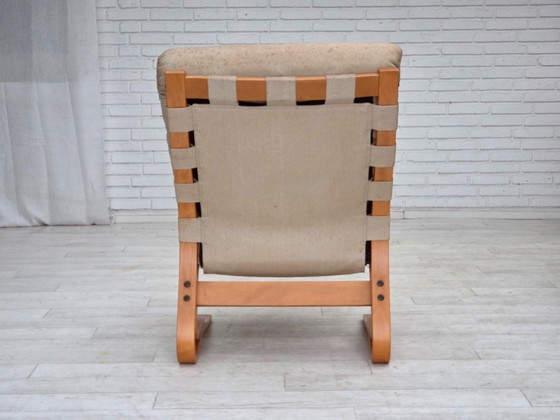 Image 1 of Noorse fauteuil uit de jaren 70, model "Kengu", beige meubelleer.