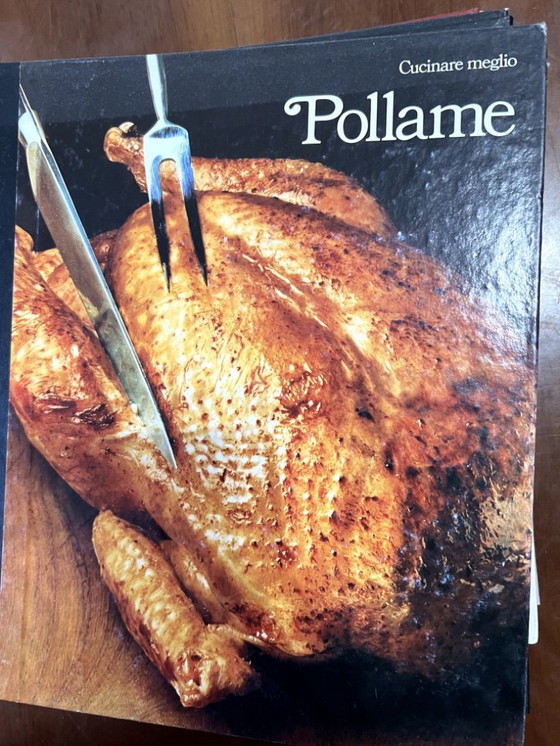 Image 1 of Lotto di 24 volumi di Cucinare meglio di Ermanno Conti, edizione tradotta, pubblicato da Arnoldo Mondadori nel 1983, in italiano