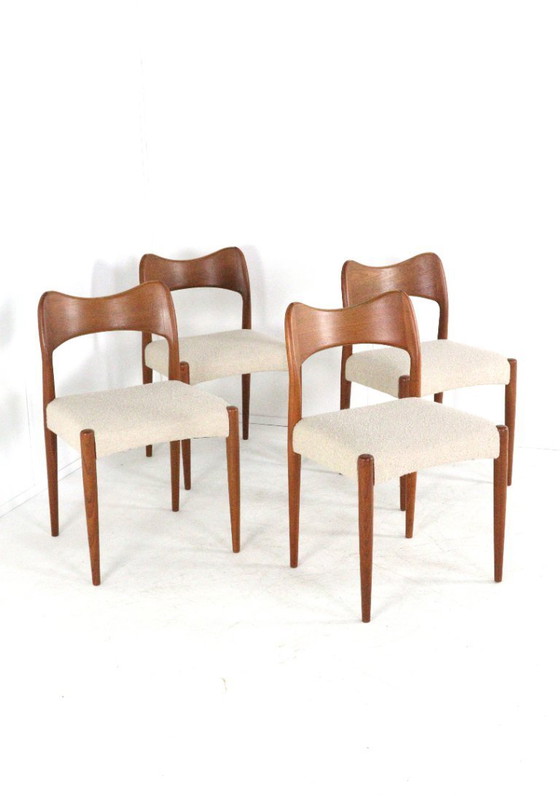Image 1 of Set 4 Arne Hovmand Olsen voor Kold Mogens stoelen vintage nieuw gestoffeerd 