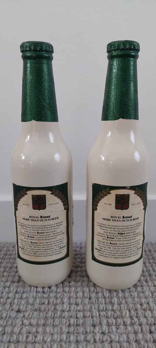 Vintage setverkoop van 2 Royal Brand Beer exportflesssen